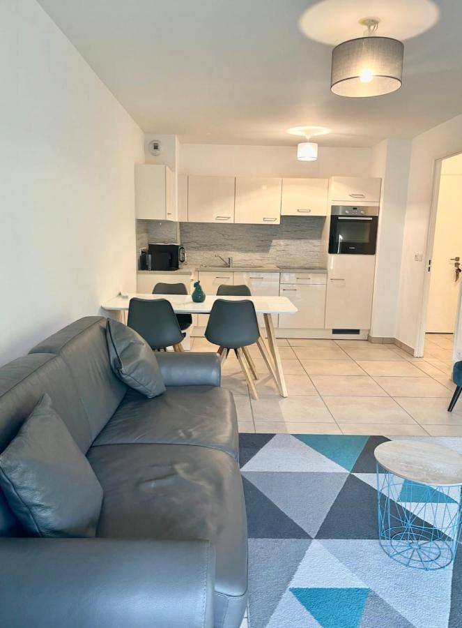 Oxford 1 Bedroom Apartment In A Brand New Building With A Pool Cannes Ngoại thất bức ảnh